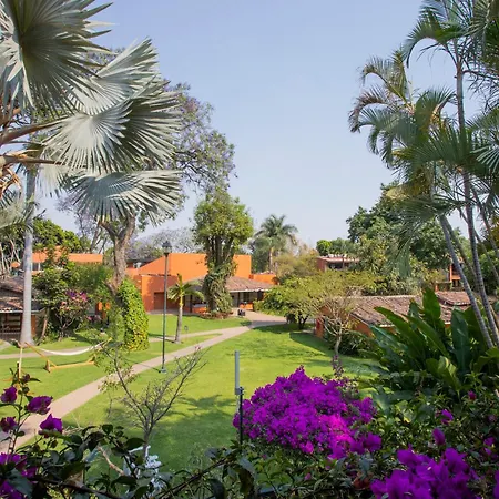 Hosteria Las Quintas Hotel Restaurante Bar Cuernavaca Exterior photo View of the campus
